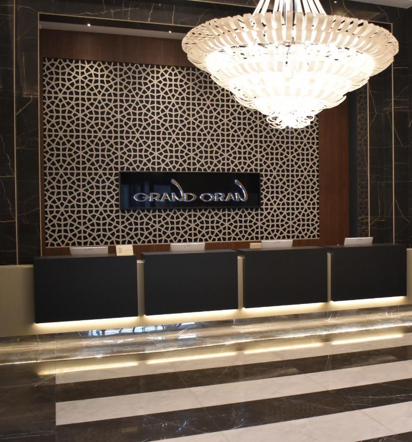 Az Hotels Grand Oran Es Senia Bagian luar foto