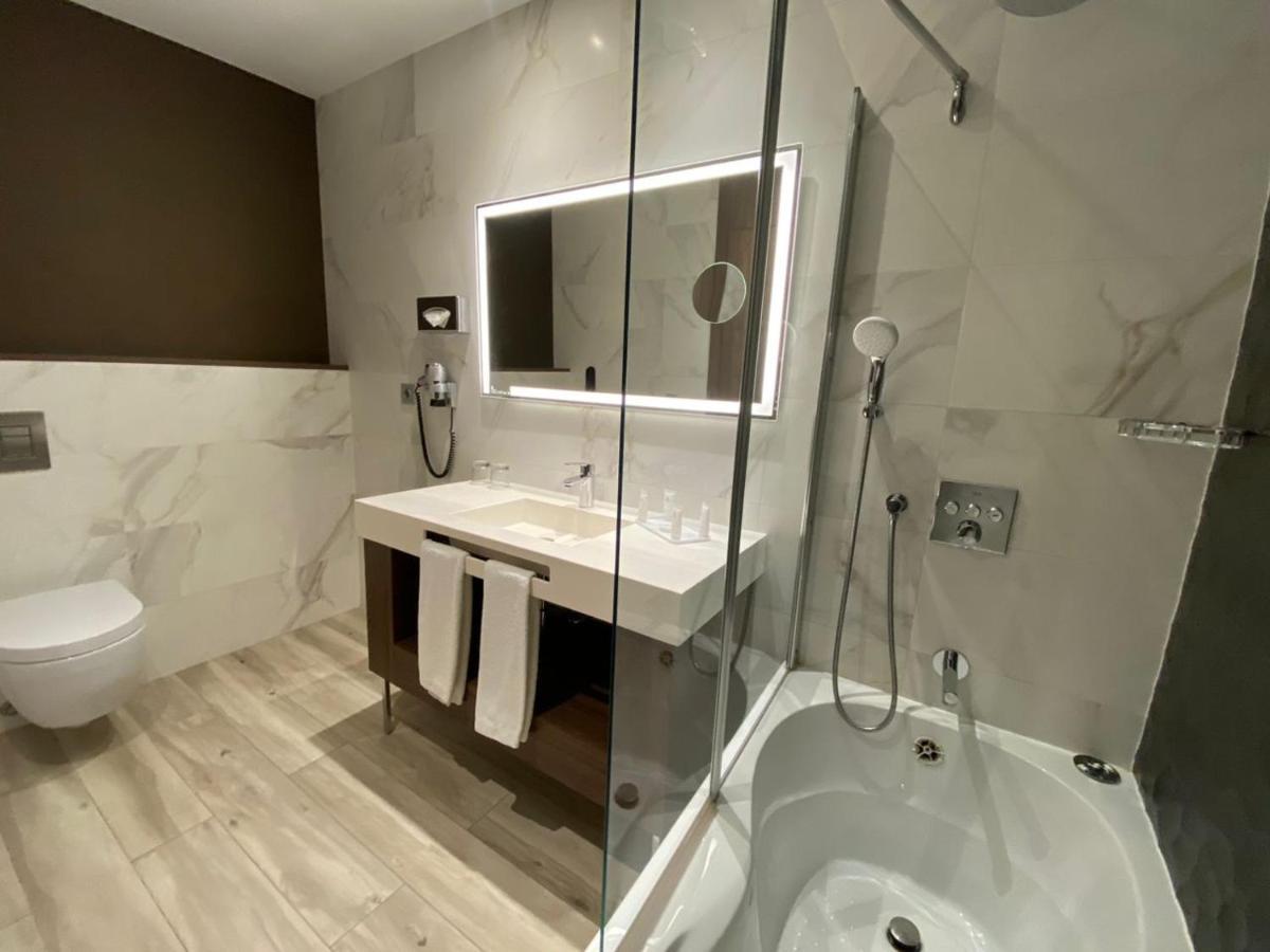 Az Hotels Grand Oran Es Senia Bagian luar foto