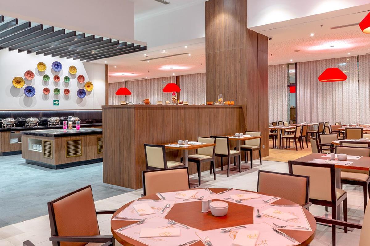 Az Hotels Grand Oran Es Senia Bagian luar foto